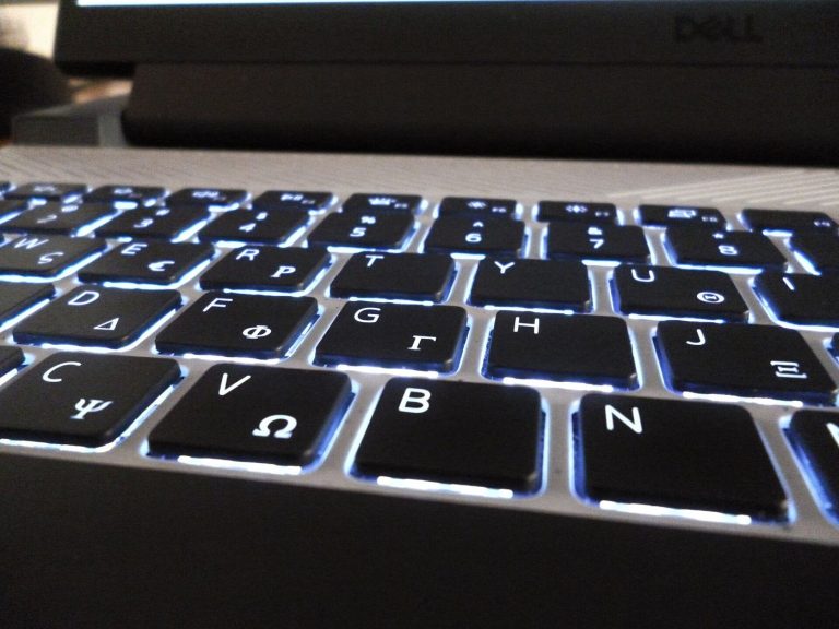 laptop showing browser privacy settings
